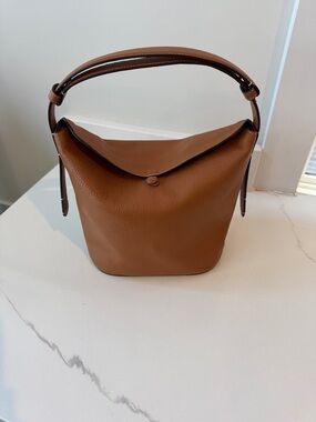 NWOT - Vera Bradley Astoria Leather Shoulder Bag in Roasted Pecan